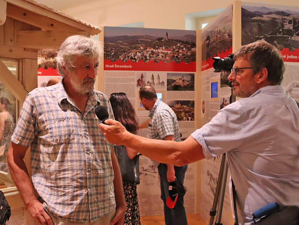 a13web Eshop Putujme - Nakladatelství PUTUJME se podílelo na tvorbě expozice ZEMĚ HRADŮ